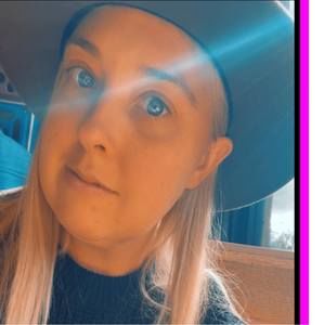 Meet your Posher, Karlee